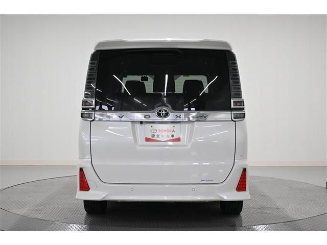 ヴォクシー ＺＳ　煌ＩＩ　アイドリングＳＴＯＰ　両側電動パワースライドドア　地デジフルセグＴＶ　ＥＴＣ付き　Ｒカメラ　ウォークスルー　リアエアコン　パワーウインドウ　ＬＥＤライト　ＥＳＣ　パワステ　ＳＲＳ　クルーズＣ　ＡＣ（3枚目）