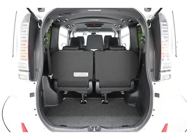 ヴォクシー ＺＳ　煌ＩＩ　アイドリングＳＴＯＰ　両側電動パワースライドドア　地デジフルセグＴＶ　ＥＴＣ付き　Ｒカメラ　ウォークスルー　リアエアコン　パワーウインドウ　ＬＥＤライト　ＥＳＣ　パワステ　ＳＲＳ　クルーズＣ　ＡＣ（7枚目）