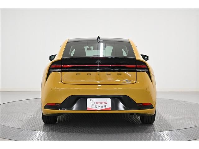 プリウス Ｚ　Ｒカメラ　フルセグ地デジＴＶ　パノラミックルーフ　フルオートエアコン　サイドエアバッグ　元試乗車　ドラレコ付き　ＥＳＣ　パワーステアリング　アルミ　Ｐシート　インテリキー　ＡＣ１００　パワーウインドウ（3枚目）