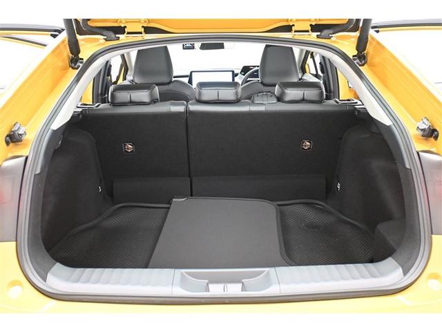 プリウス Ｚ　Ｒカメラ　フルセグ地デジＴＶ　パノラミックルーフ　フルオートエアコン　サイドエアバッグ　元試乗車　ドラレコ付き　ＥＳＣ　パワーステアリング　アルミ　Ｐシート　インテリキー　ＡＣ１００　パワーウインドウ（7枚目）