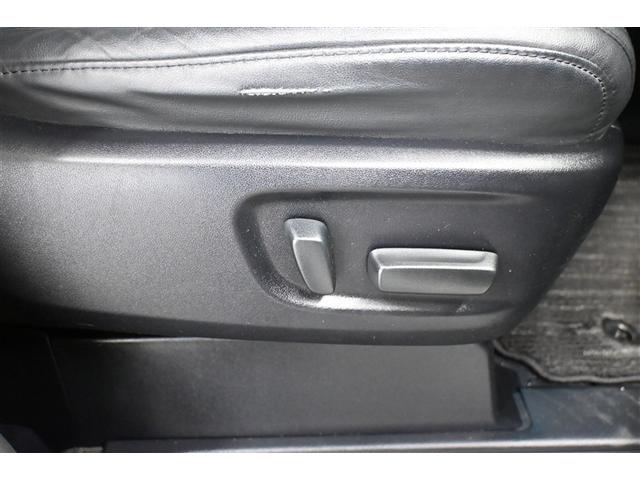 �p���[�V�[�g���ځB�����Ȓ�������y�ɂł��A�œK�ȃ|�W�V�����ŉ^�]���邱�Ƃ��\�ł��B