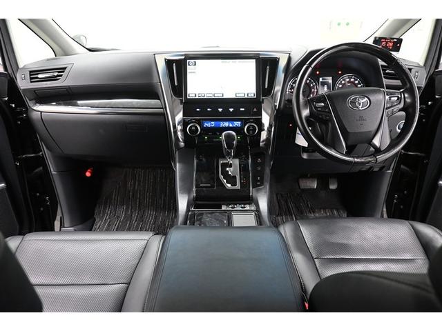 �X�^�C���b�V���ȃf�U�C���̃C���p�l�B�e����X�C�b�`�͎g���₷���ʒu�ɔz�u����Ă܂��B