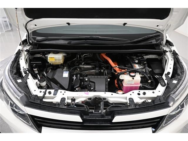 ヴォクシー ハイブリッドＶ　横滑防止装置　リアカメラ　エアバック　パワーウインドウ　ＡＷ　メモリナビ　ドラレコ付き　パワステ　ＬＥＤライト　盗難防止　ＤＶＤ再生機能　Ｗエアコン　ナビＴＶ　リモコンキー　Ｗエアバッグ　ＥＴＣ　３列（38枚目）