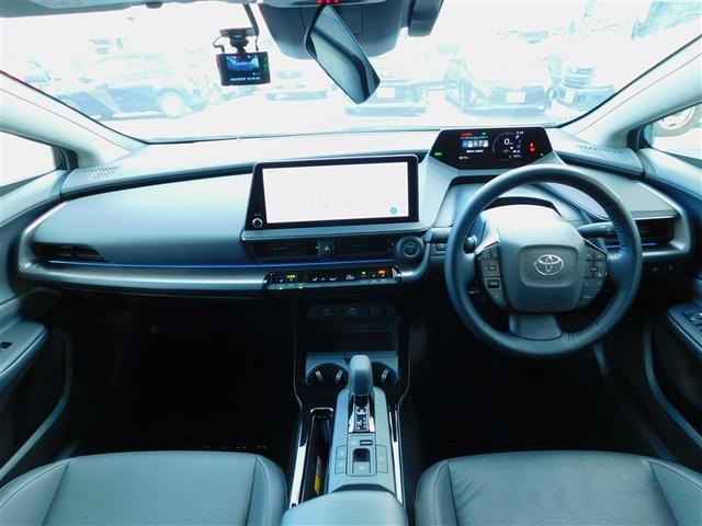 プリウス Ｚ　Ｒカメラ　フルセグ地デジＴＶ　パノラミックルーフ　フルオートエアコン　サイドエアバッグ　元試乗車　ＥＳＣ　パワーステアリング　アルミ　Ｐシート　インテリキー　ＡＣ１００　整備記録簿　パワーウインドウ（5枚目）