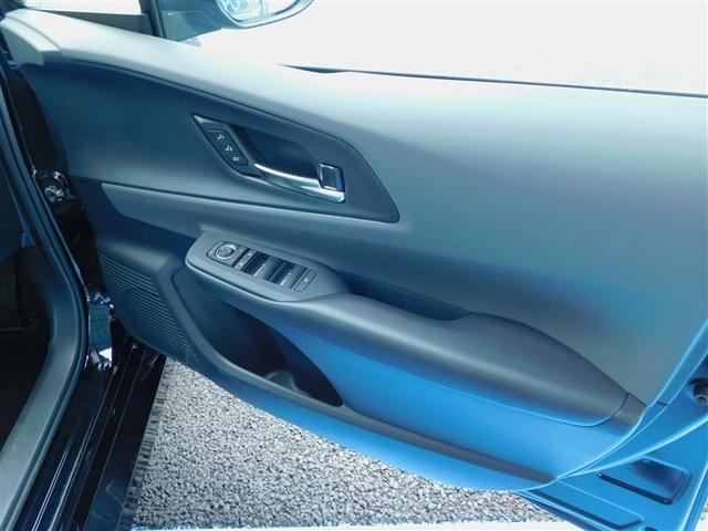 プリウス Ｚ　Ｒカメラ　フルセグ地デジＴＶ　パノラミックルーフ　フルオートエアコン　サイドエアバッグ　元試乗車　ＥＳＣ　パワーステアリング　アルミ　Ｐシート　インテリキー　ＡＣ１００　整備記録簿　パワーウインドウ（35枚目）