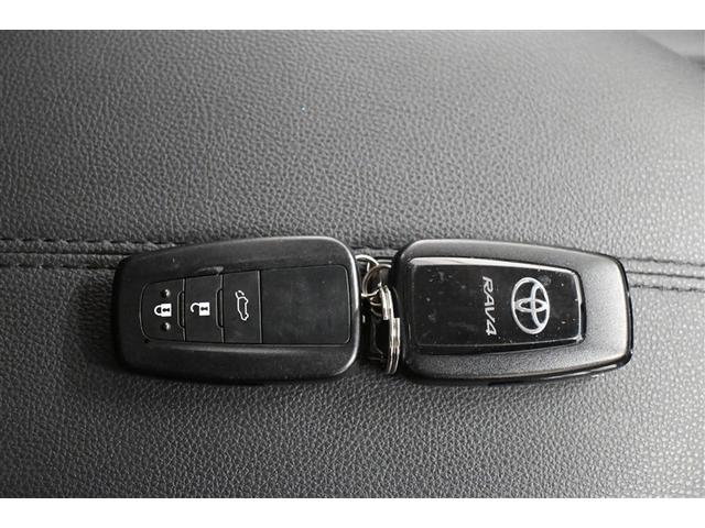 ＲＡＶ４ Ｇ　Ｚパッケージ　ドライブレコーダ　横滑防止装置　Ａクルコン　地デジ　整備記録簿　キーレスエントリー　ＥＴＣ付　スマキー　リアカメラ　助手席エアバッグ　ＬＥＤヘッド　オートエアコン　盗難防止装置　サイドエアバッグ　ＴＶ（40枚目）