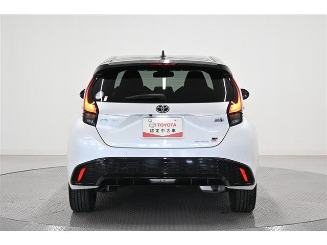 アクア GRスポーツ 助手席エアバッグ オートクルーズコントロール ナビ 100ボルト電源 アルミホイル 記録簿 LEDライト ETC 横滑り防止機能 メモリーナビ スマートキー キーレス エアバッグ オートエアコン(3枚目)