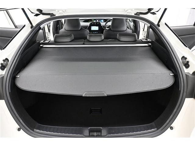 プリウス Ａツーリングセレクション　スマートキ－　アクティブクルーズ　整備記録簿　ＥＴＣ車載器　ドラレコ付き　ＴＶナビ　ＬＥＤライト　キーフリー　イモビライザー　地デジ　サイドエアバッグ　横滑防止装置　ＤＶＤ再生機能　アルミホイール（9枚目）