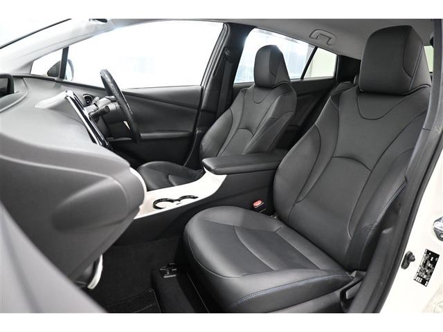 プリウス Ａツーリングセレクション　スマートキ－　アクティブクルーズ　整備記録簿　ＥＴＣ車載器　ドラレコ付き　ＴＶナビ　ＬＥＤライト　キーフリー　イモビライザー　地デジ　サイドエアバッグ　横滑防止装置　ＤＶＤ再生機能　アルミホイール（13枚目）