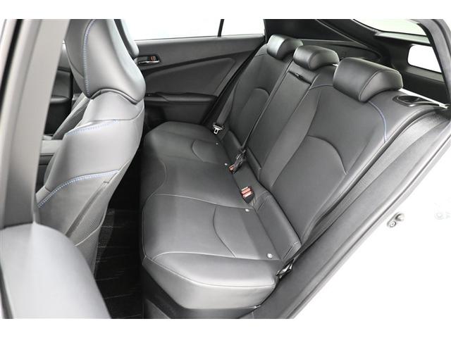 プリウス Ａツーリングセレクション　スマートキ－　アクティブクルーズ　整備記録簿　ＥＴＣ車載器　ドラレコ付き　ＴＶナビ　ＬＥＤライト　キーフリー　イモビライザー　地デジ　サイドエアバッグ　横滑防止装置　ＤＶＤ再生機能　アルミホイール（15枚目）