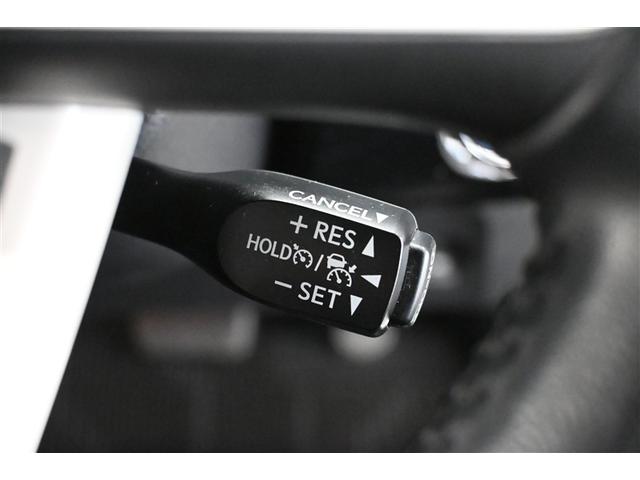 プリウス Ａツーリングセレクション　スマートキ－　アクティブクルーズ　整備記録簿　ＥＴＣ車載器　ドラレコ付き　ＴＶナビ　ＬＥＤライト　キーフリー　イモビライザー　地デジ　サイドエアバッグ　横滑防止装置　ＤＶＤ再生機能　アルミホイール（23枚目）