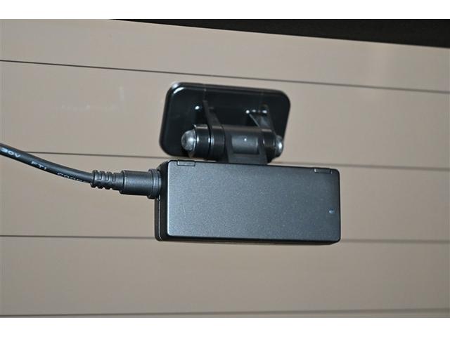 シエンタ Ｇ　両側パワ－スライドドア　点検記録簿　エアロ　スマートキー＆プッシュスタート　アイドリングストップ車　ＡＷ　ＤＶＤ再生可　横滑り防止システム　ＷエアＢ　メモリーナビゲーション　盗難防止システム　エアコン（28枚目）