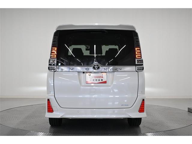 ヴォクシー ZS 煌III バックガイドモニタ Aストップ エアバッグ AW LEDライト イモビ リアオートエアコン スマートキ オートクルーズ ETC装備 ABS オートエアコン キーレス メモリナビ パワステ ナビ&TV(3枚目)