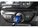 Ｓツーリングセレクション　インテリキー　地デジ　リアカメラ　ＬＥＤヘッドライト　セキュリティー　寒冷地仕様車　クルコン　オートエアコン　デュアルエアバッグ　ＥＳＣ　ＤＶＤ　フルタイム４ＷＤ　メモリーナビゲーション　ＥＴＣ車載器（14枚目）