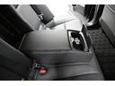 Ｇアドバンスド・レザーパッケージ　ＴＳＳ　ハーフレザー　フルセグＴＶ　パワーシート　ＬＥＤヘッドライト　クルーズコントロール　Ｂカメラ　エアロ　オートエアコン　アルミホイル　ＥＴＣ付　横滑り防止装置　４ＷＤ　ＴＶ　盗難防止装置　ＡＢＳ（33枚目）