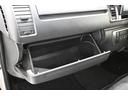 助手席収納スペース