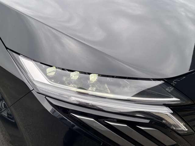 オーラ Ｇ　レザーエディション　メモリーナビ　全周囲モニタ　プロパイ　ワンオーナ　追突防止　レーダークルーズ　本革　車線逸脱警報装置　ＬＥＤ　盗難防止　記録簿　バックモニター　ＥＴＣ　インテリジェントキー　メモリーナビゲーション　ＡＷ　キーレスエントリー　オートエアコン（22枚目）