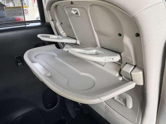 セレナ １．２　ｅ－ＰＯＷＥＲ　ハイウェイスター　Ｖ　メモリーナビ　全周囲モニター　ドラレコ　３６０°カメラ　エマジェンシーブレーキ　１オナ　パーキングアシスト　スマキー　バックカメラ　ＬＥＤ　レーンアシスト　点検記録簿付　クルコン　ＥＴＣ　ドラレコ　Ａストップ　イモビ　フルオートエアコン（14枚目）