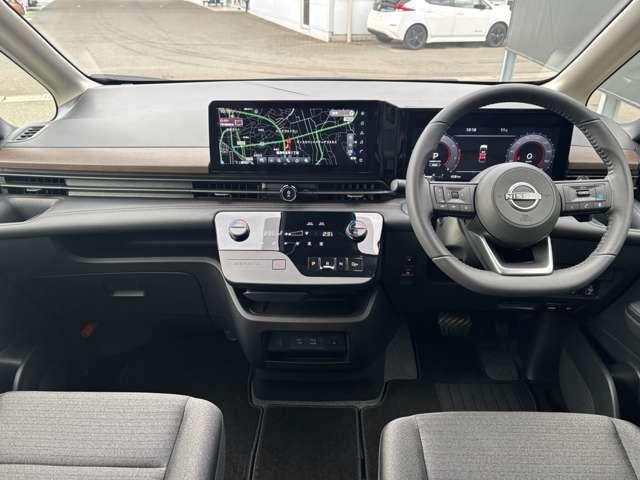 セレナ ２．０　ハイウェイスターＶ　メモリーナビ　全周囲モニター　ドラレコ　Ｗ電動スライド　レーダークルコン　レーンアシスト　展示試乗車ＵＰ　ＬＥＤランプ　ワンオーナー車　盗難防止システム　ＥＴＣ装備　カーテンエアバッグ　アルミホイール　キーフリー　メモリ－ナビ　ナビＴＶ（2枚目）