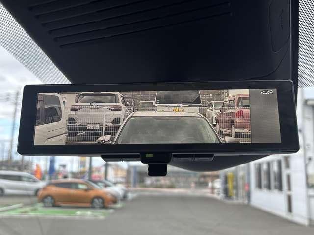 セレナ ２．０　ハイウェイスターＶ　メモリーナビ　全周囲モニター　ドラレコ　Ｗ電動スライド　レーダークルコン　レーンアシスト　展示試乗車ＵＰ　ＬＥＤランプ　ワンオーナー車　盗難防止システム　ＥＴＣ装備　カーテンエアバッグ　アルミホイール　キーフリー　メモリ－ナビ　ナビＴＶ（6枚目）