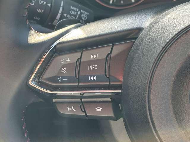 ���X�e�A�����O�I�[�f�B�I�X�C�b�`���I�[�f�B�I��i�r�ƘA��������΃n���h�����ł̑��삪�\�ɂȂ�����K�ȃh���C�u�����S�ɂ��y���݂��������܂��I