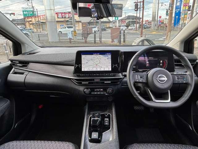 オーラ １．２　Ｇ　メモリーナビ　全周囲モニター　自動（被害軽減）ブレーキ　ＬＥＤ　ＬＫＡ　サイドカメラ　ＥＴＣ　カーテンエアバッグ　イモビライザー　アルミホイール　インテリジェントキー　パワーウィンドウ　ワンオーナー　フルオートエアコン　ナビＴＶ（3枚目）