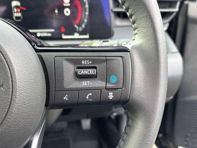 オーラ １．２　Ｇ　メモリーナビ　全周囲モニター　自動（被害軽減）ブレーキ　ＬＥＤ　ＬＫＡ　サイドカメラ　ＥＴＣ　カーテンエアバッグ　イモビライザー　アルミホイール　インテリジェントキー　パワーウィンドウ　ワンオーナー　フルオートエアコン　ナビＴＶ（6枚目）