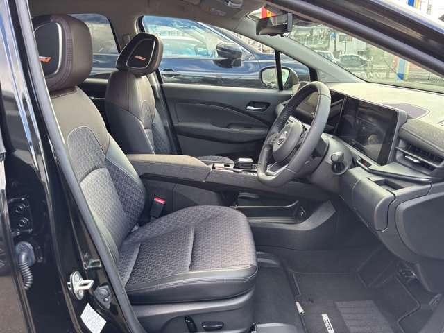 オーラ １．２　Ｇ　メモリーナビ　全周囲モニター　自動（被害軽減）ブレーキ　ＬＥＤ　ＬＫＡ　サイドカメラ　ＥＴＣ　カーテンエアバッグ　イモビライザー　アルミホイール　インテリジェントキー　パワーウィンドウ　ワンオーナー　フルオートエアコン　ナビＴＶ（15枚目）