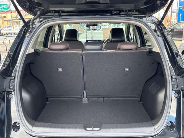 オーラ １．２　Ｇ　メモリーナビ　全周囲モニター　自動（被害軽減）ブレーキ　ＬＥＤ　ＬＫＡ　サイドカメラ　ＥＴＣ　カーテンエアバッグ　イモビライザー　アルミホイール　インテリジェントキー　パワーウィンドウ　ワンオーナー　フルオートエアコン　ナビＴＶ（17枚目）