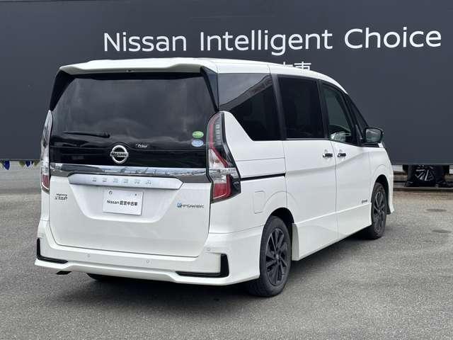 セレナ 1.2 e-POWER ハイウェイスター V アーバンクロム 後席モニター プロパイロット インテリジェントエマージェンシーブレーキ 全周囲カメラ LEDヘッド アダプティブクルーズ ETC 両側自動ドア レーンアシスト ドラレコ ワンオーナー インテリキー バックカメラ ABS(2枚目)