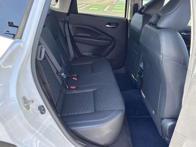 ���㕔���ȁ���Ȃ���l�̕��ł�����������X�y�[�X���m�ہB�������[���V�[�g�̃N�b�V�������_�炩�������O�h���C�u�̔�J���y�����Ă���܂��B