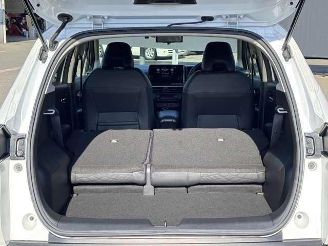 �V�[�g�����ׂē|���Ƃ���ȂɍL�X�B��������ו���ς߂܂��B���ꂾ���̃X�y�[�X�ł���΂��Ȃ�̉ו����ڂ����܂��I