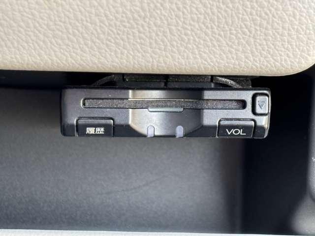 デイズ ６６０　Ｊ　純正ＣＤチューナー　ＥＴＣ　被害軽減ブレーキ　キーレス車　両席エアバック　誤発進抑制装置　エアバック　ＥＴＣ付　オートエアコン　Ｐウインドウ　記録簿有り　ＰＳ　ＡＢＳ（6枚目）