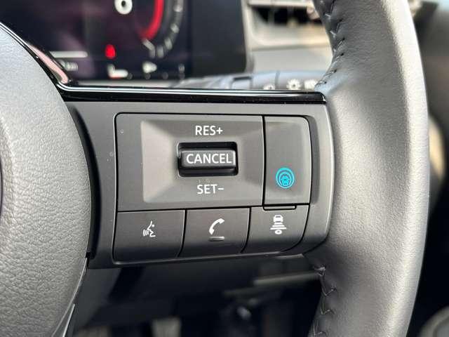 �������H�P��Ԑ��ł̏a�ؑ��s�ƒ����ԏ��q���s�̂Q�̃V�[���ŁA�A�N�Z���A�u���[�L�A�X�e�A�����O�̂��ׂĂ������I�ɐ��䂵�A�h���C�o�[�̕��S���y�����Ă����v���p�C���b�g���ځ�