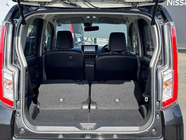 �V�[�g�����ׂē|���Ƃ���ȂɍL�X�B��������ו���ς߂܂��B���ꂾ���̃X�y�[�X�ł���΂��Ȃ�̉ו����ڂ����܂��I