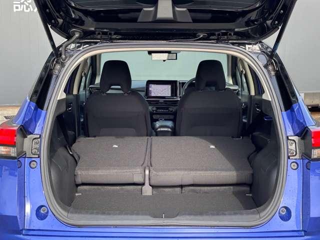 �V�[�g�����ׂē|���Ƃ���ȂɍL�X�B��������ו���ς߂܂��B���ꂾ���̃X�y�[�X�ł���΂��Ȃ�̉ו����ڂ����܂��I