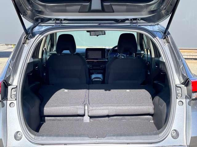 �V�[�g�����ׂē|���Ƃ���ȂɍL�X�B��������ו���ς߂܂��B���ꂾ���̃X�y�[�X�ł���΂��Ȃ�̉ו����ڂ����܂��I