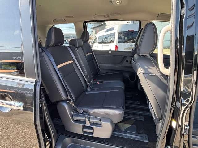 ���㕔���ȁ���Ȃ���l�̕��ł�����������X�y�[�X���m�ہB�������[���V�[�g�̃N�b�V�������_�炩�������O�h���C�u�̔�J���y�����Ă���܂��B