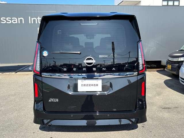 �v���C�o�V-�K���X����������Ă��܂��B�O������Ƃ��͋C�ɂȂ炸�ɁA����ԗ�����ԓ��������ɂ����݌v�ł��B