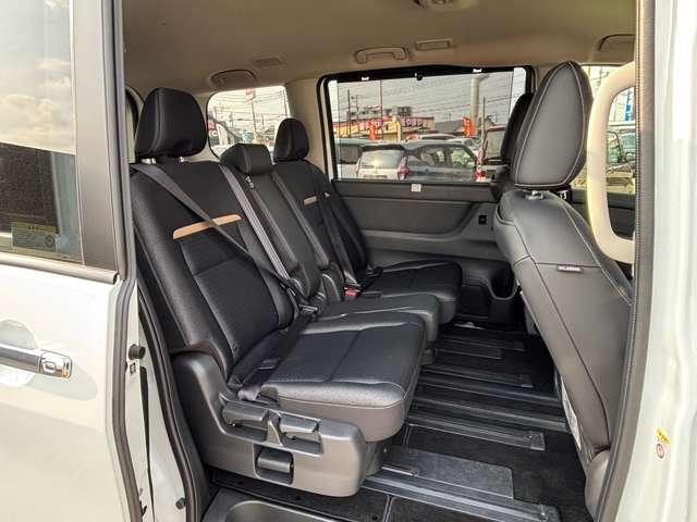 ���㕔���ȁ���Ȃ���l�̕��ł�����������X�y�[�X���m�ہB�������[���V�[�g�̃N�b�V�������_�炩�������O�h���C�u�̔�J���y�����Ă���܂��B