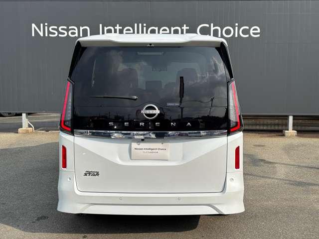 �v���C�o�V-�K���X����������Ă��܂��B�O������Ƃ��͋C�ɂȂ炸�ɁA����ԗ�����ԓ��������ɂ����݌v�ł��B