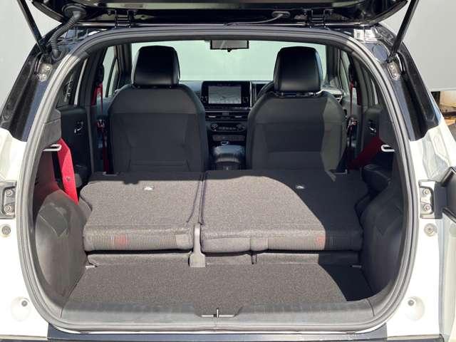 �V�[�g�����ׂē|���Ƃ���ȂɍL�X�B��������ו���ς߂܂��B���ꂾ���̃X�y�[�X�ł���΂��Ȃ�̉ו����ڂ����܂��I