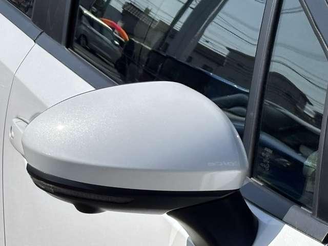 �E�B���J�[�h�A�~���[�����C�g�̓_�łőΌ��ԁA���s�҂ȂǂɋȂ��邱�Ƃ�m�点�邱�Ƃ��ł���̂ň��S�E���S�ɂȂ���܂��ˁ�