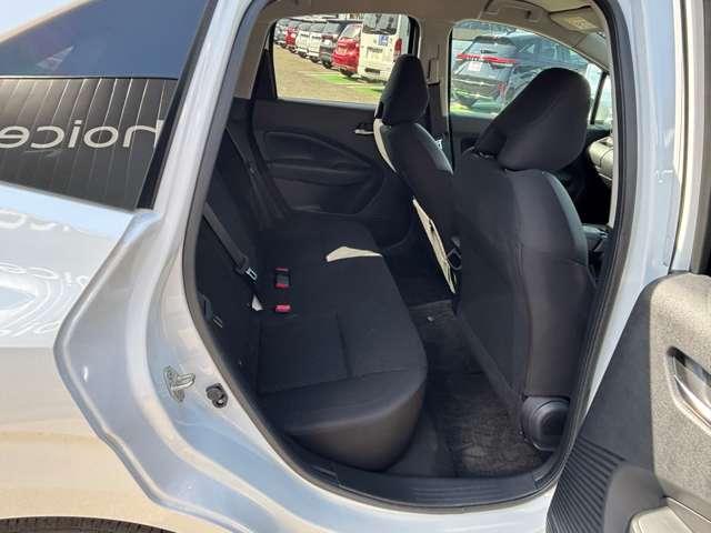 ���㕔���ȁ���Ȃ���l�̕��ł�����������X�y�[�X���m�ہB�������[���V�[�g�̃N�b�V�������_�炩�������O�h���C�u�̔�J���y�����Ă���܂��B