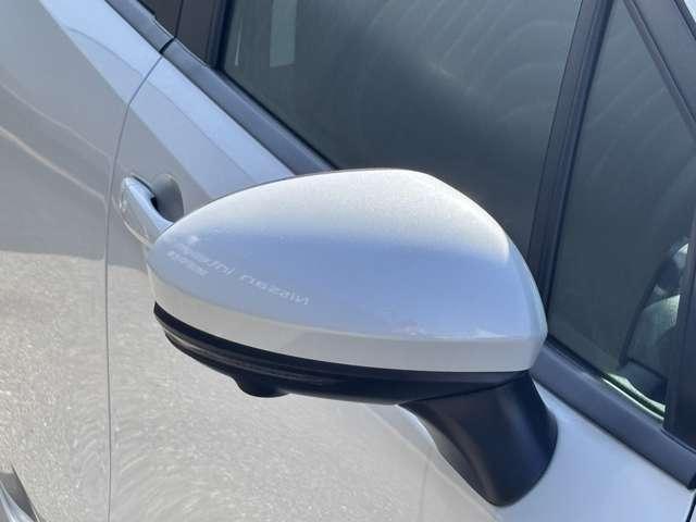 �E�B���J�[�h�A�~���[�����C�g�̓_�łőΌ��ԁA���s�҂ȂǂɋȂ��邱�Ƃ�m�点�邱�Ƃ��ł���̂ň��S�E���S�ɂȂ���܂��ˁ�