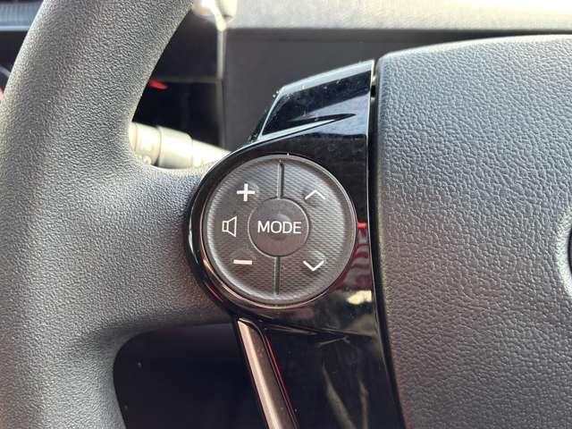 アクア １．５　Ｓ　メモリーナビ　バックモニター　ドラレコ　ｉ－ＳＴＯＰ　セキュリティ　リヤカメラ　整備点検記録簿　ＴＶ＆ナビ　助手席エアバッグ　キーレス付き　１オーナー　スマキー　エアコン　地デジフルセグＴＶ　ＥＴＣ（9枚目）