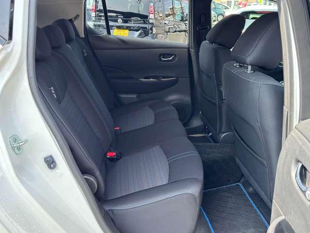 ���㕔���ȁ���Ȃ���l�̕��ł�����������X�y�[�X���m�ہB�������[���V�[�g�̃N�b�V�������_�炩�������O�h���C�u�̔�J���y�����Ă���܂��B