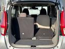 後部座席はセパレートタイプになっていますので片側のみ折りたたんで荷物を載せることのできます。チャイルドシートを降ろさずに済むので便利ですね♪
