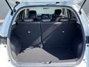 後部座席に座れる状態でも荷室はこれだけの広さがあるのでお出かけやお買い物にも重宝します。ついつい買い物しすぎても安心ですね♪