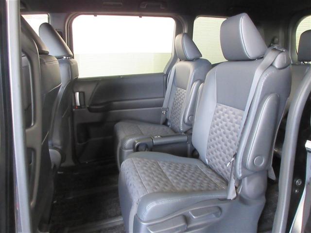 ヴォクシー S-Z メモリーナビ バックカメラ 衝突被害軽減システム ETC 両側電動スライド LEDヘッドランプ 乗車定員7人 3列シート ワンオーナー 記録簿(33枚目)